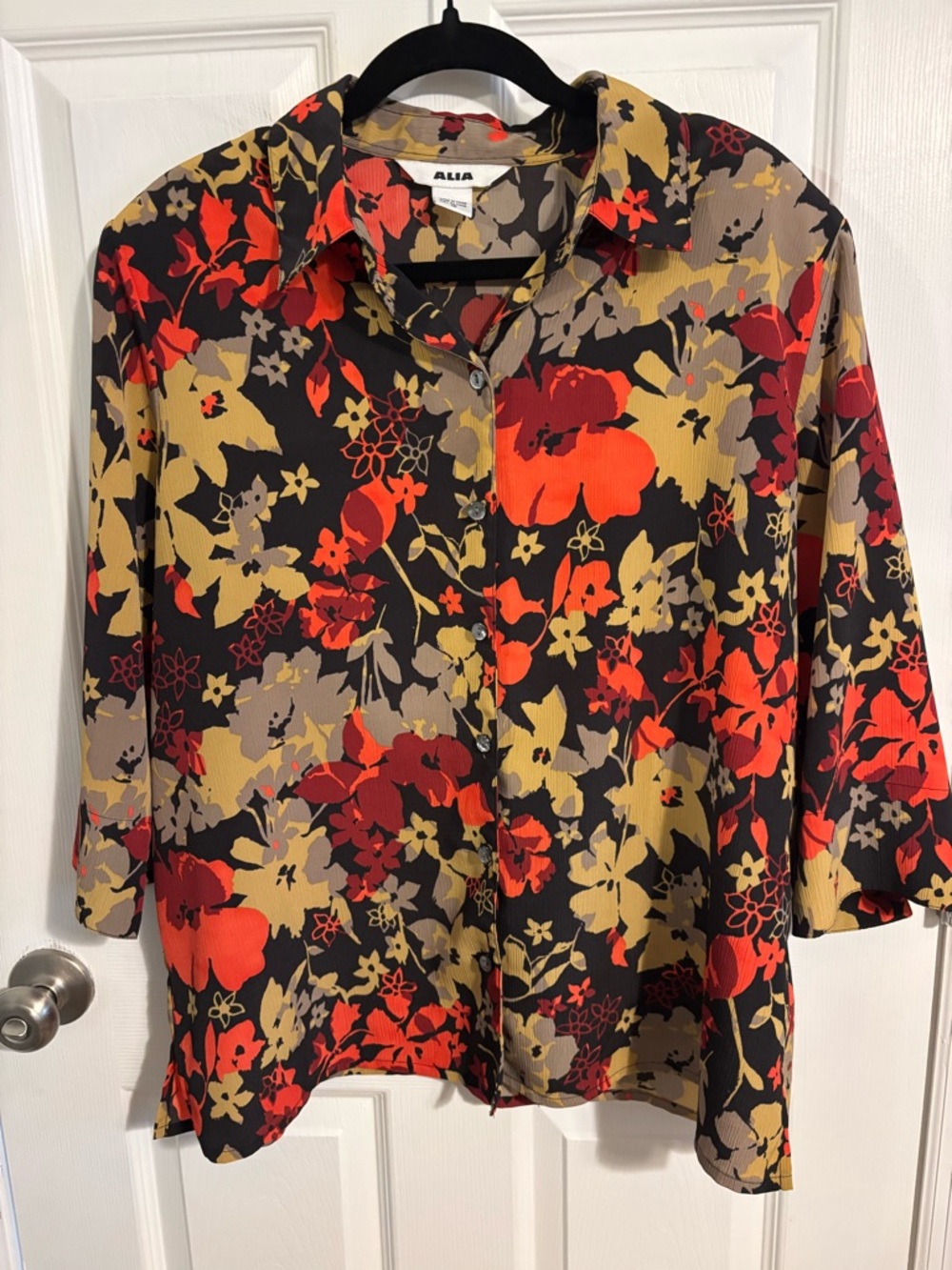 😍Alia Black Floral Button-Front Blouse SZ 16